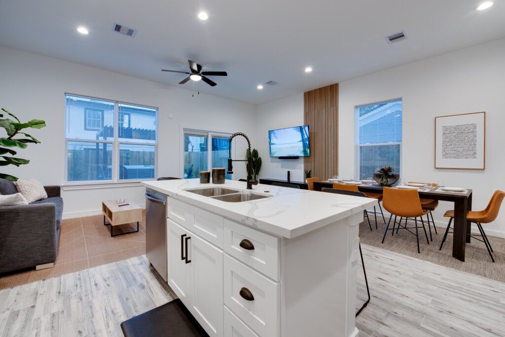 Copy of DSC 3827 ZAC