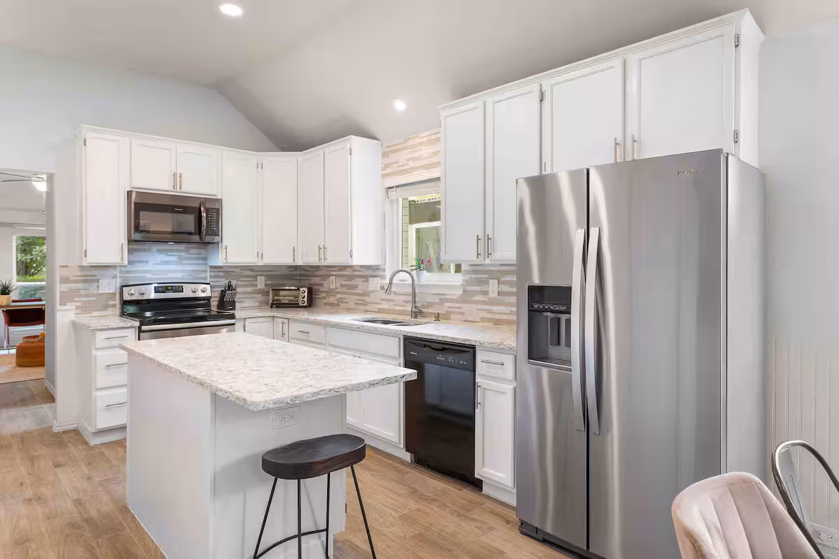 8a471b27 b718 4300 9871 9fa371b96389