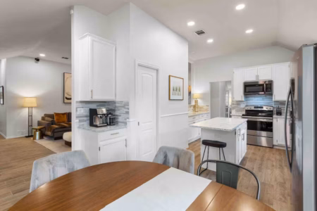 95a0a82b 115c 4b0c 8603 df82a36236cf