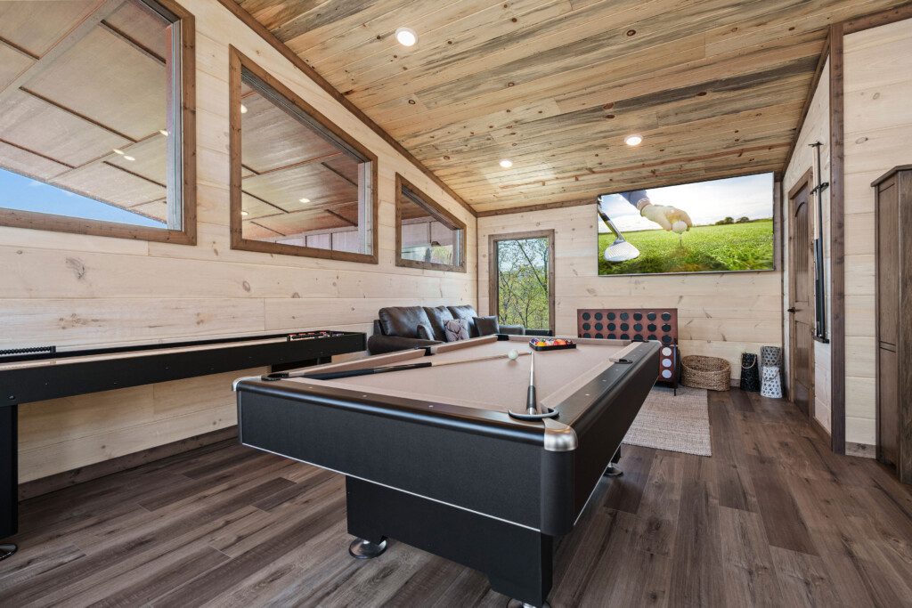 rooftop retreat gatlinburg game room overview
