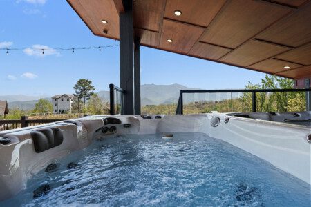 rooftop retreat gatlinburg hot tub view2