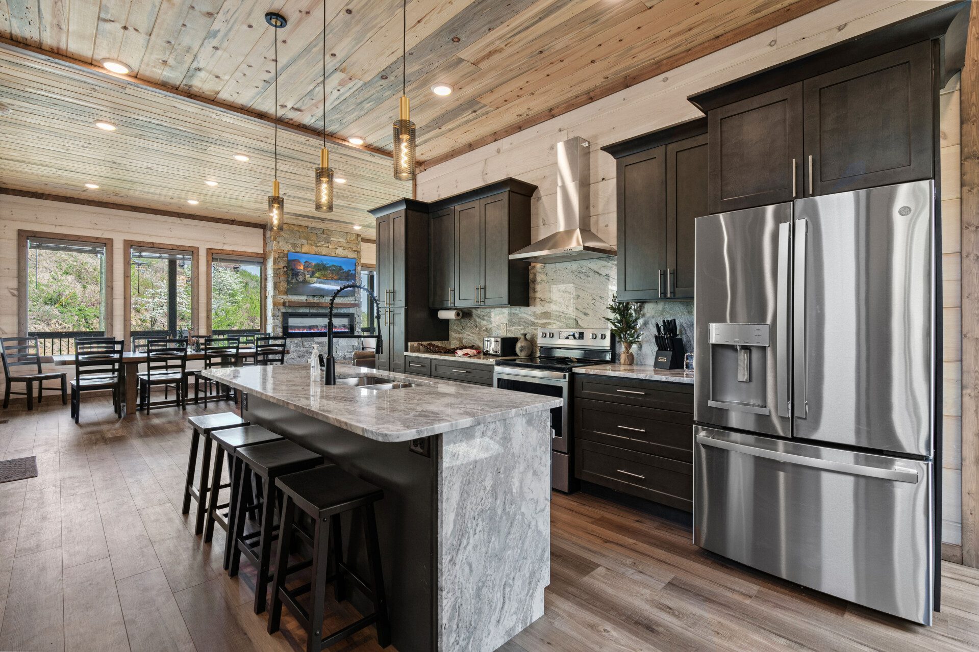 rooftop retreat gatlinburg kitchen island
