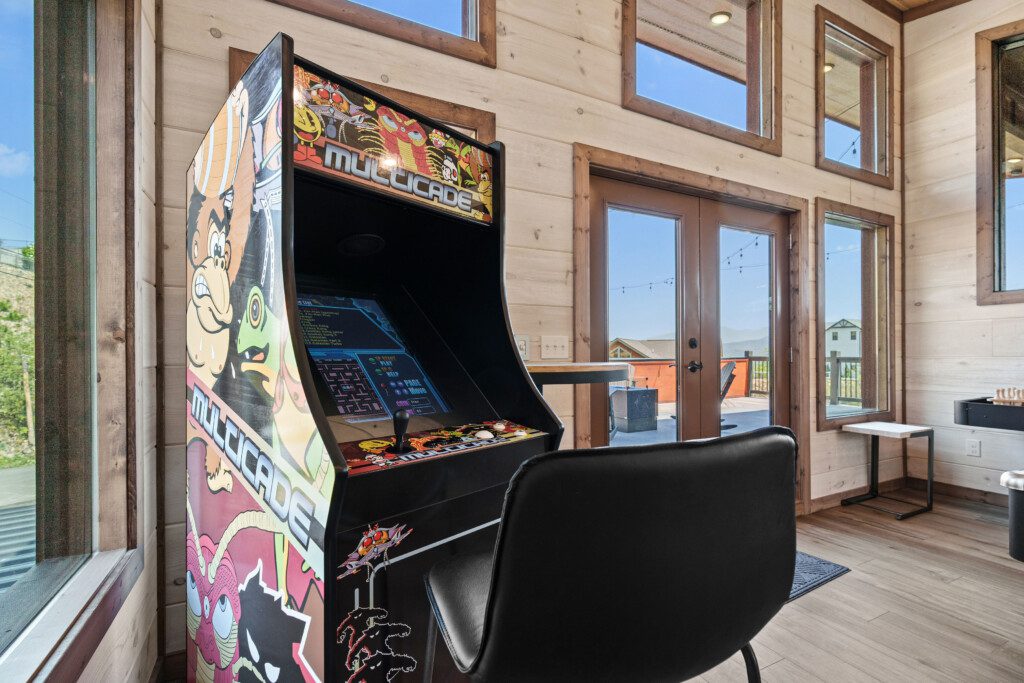 rooftop retreat gatlinburg multicade arcade