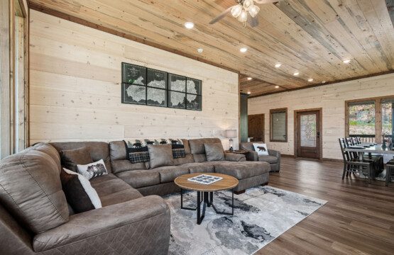 rooftop retreat gatlinburg open concept living